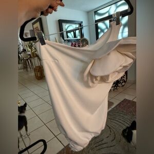 White bodysuit one shoulder big rose